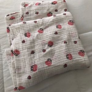 Aden And Anais Muslin Blanket Pink Cupcake Swaddle